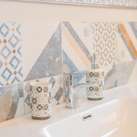 Rum i privatbostad La Vedetta *